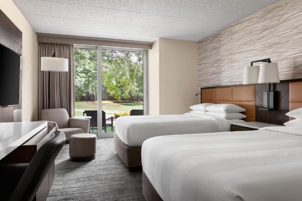 Lincolnshire Marriott Resort image 12