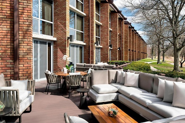 Lincolnshire Marriott Resort image 20