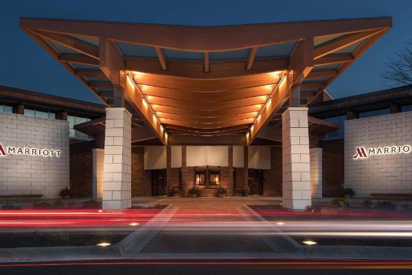 Lincolnshire Marriott Resort Main image